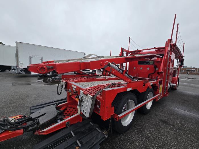 2022 Peterbilt 389-1