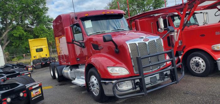 2022 Peterbilt 579-1