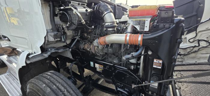 2023 Peterbilt 567-17