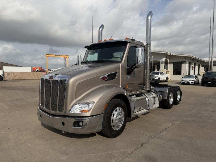 2020 Peterbilt 579-0
