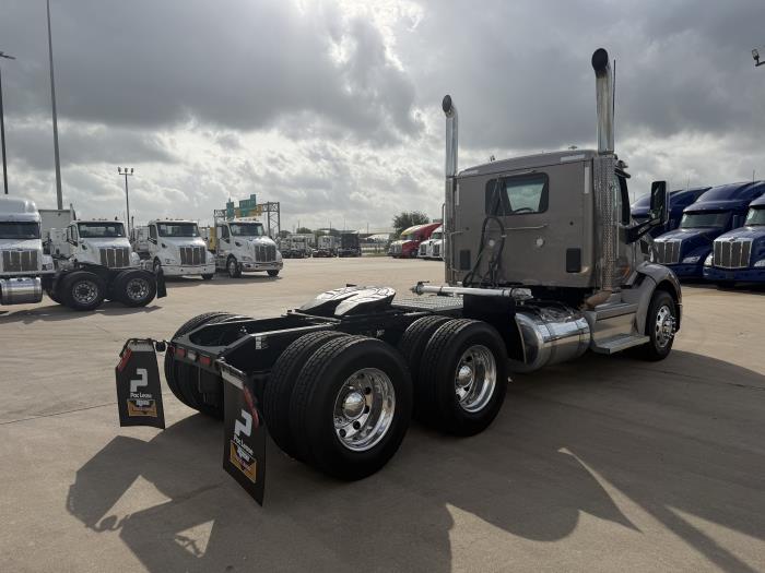 2020 Peterbilt 579-4