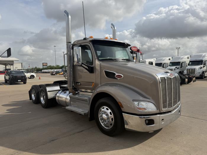 2020 Peterbilt 579-6