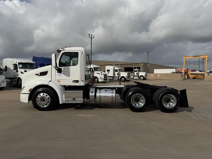 2019 Peterbilt 579-1