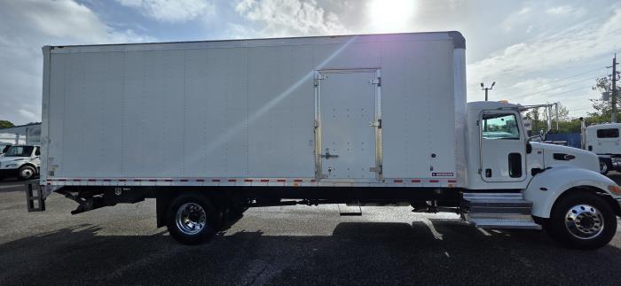 2020 Peterbilt 337-5