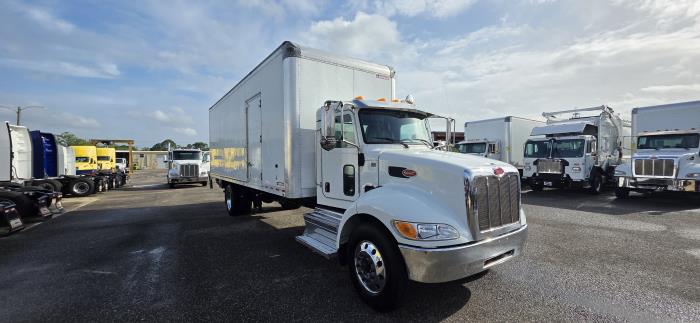 2020 Peterbilt 337-6