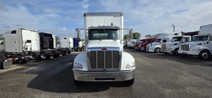 2020 Peterbilt 337-7