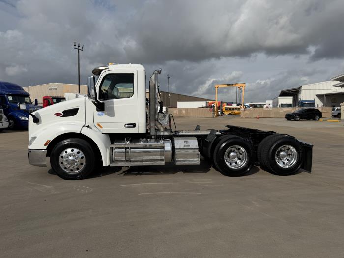 2020 Peterbilt 579-1