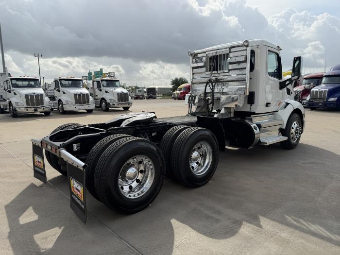 2020 Peterbilt 579-4