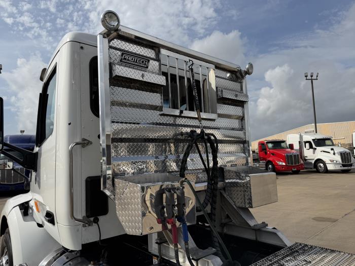 2020 Peterbilt 579-9