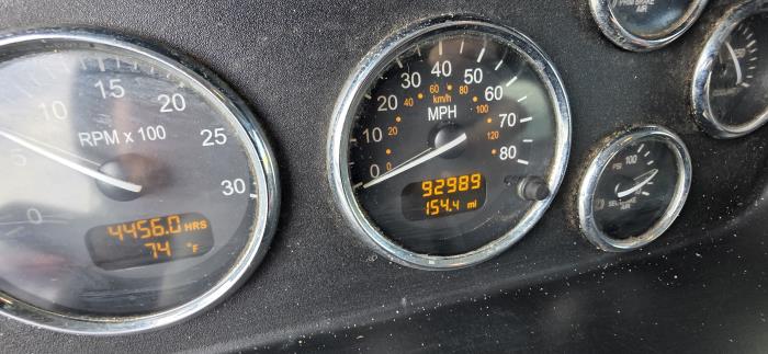 2020 Peterbilt 337-20