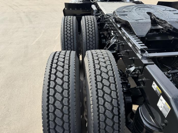 2020 Peterbilt 579-12