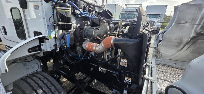 2020 Peterbilt 337-23