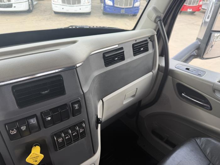 2020 Peterbilt 579-27
