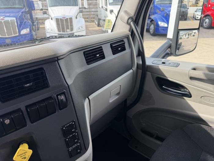 2019 Peterbilt 579-27