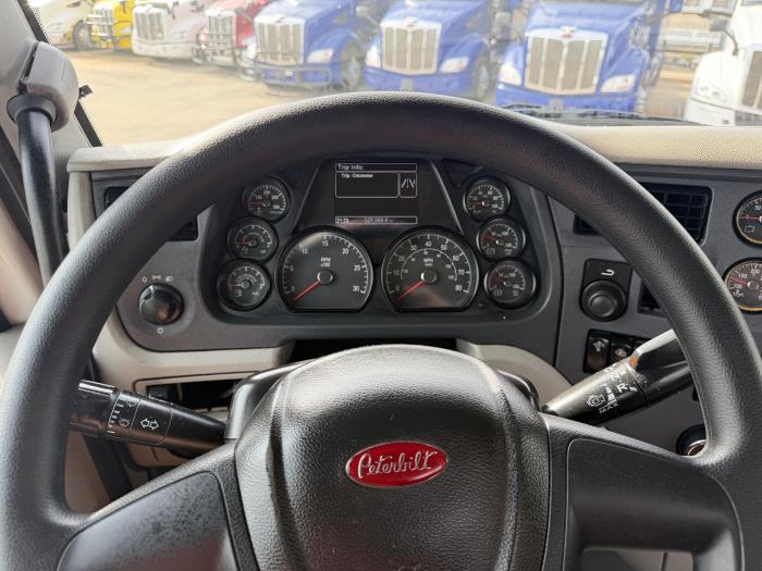 2019 Peterbilt 579-29