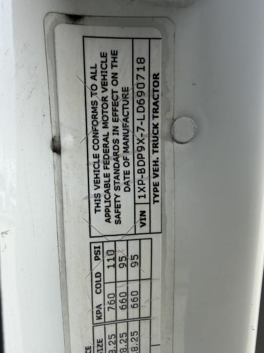 2020 Peterbilt 579-28