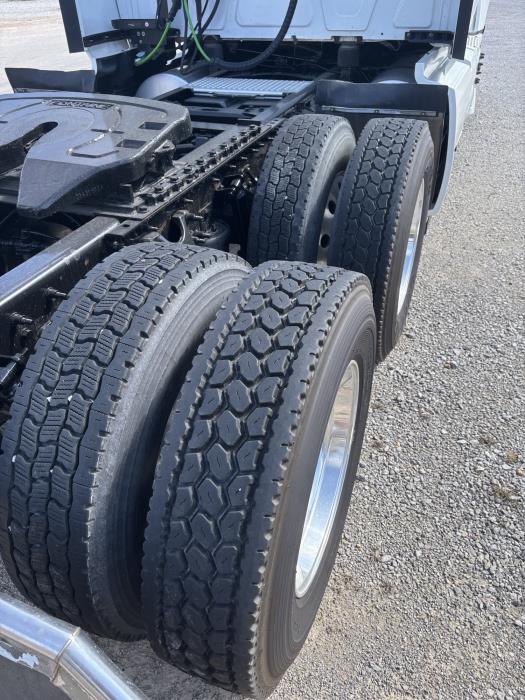 2021 International LT625-4