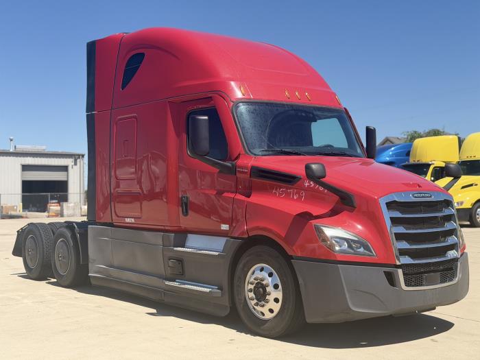 2022 Freightliner Cascadia-2