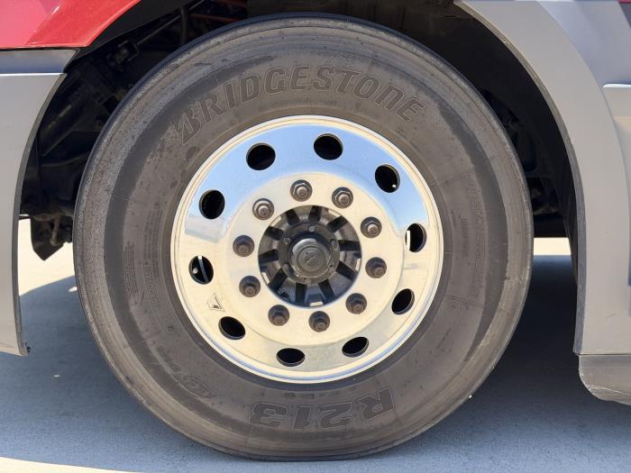 2022 Freightliner Cascadia-8