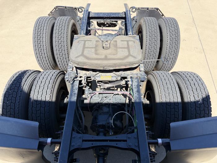 2022 Freightliner Cascadia-11