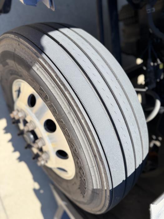 2022 Freightliner Cascadia-12