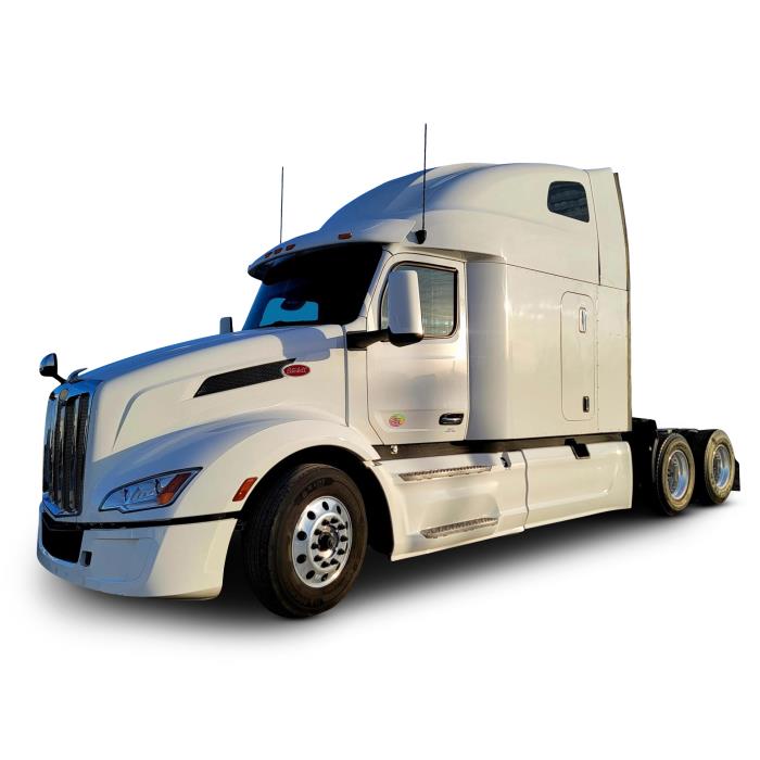 2022 Peterbilt 579 - image 1