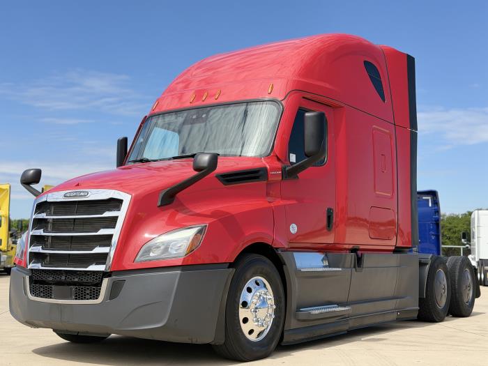 2023 Freightliner Cascadia-1