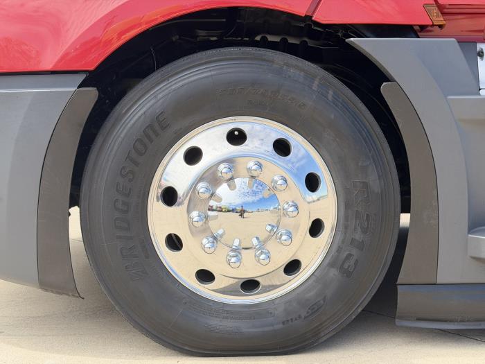 2023 Freightliner Cascadia-9