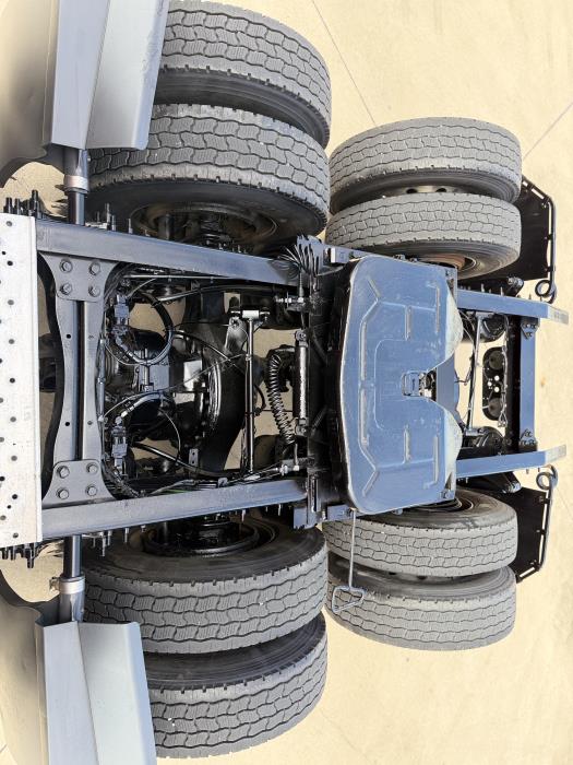 2023 Freightliner Cascadia-11