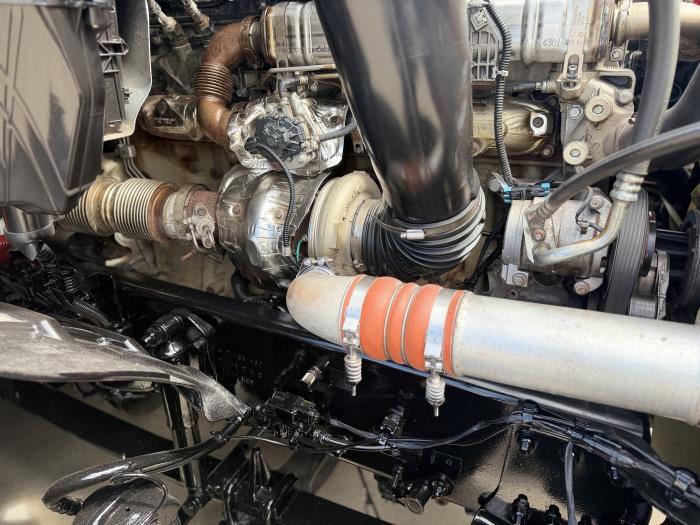 2023 Freightliner Cascadia-18