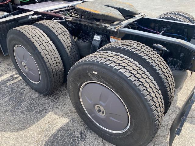 2023 Freightliner Cascadia-5