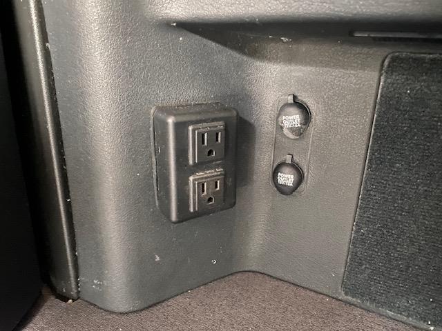 2023 Freightliner Cascadia-25