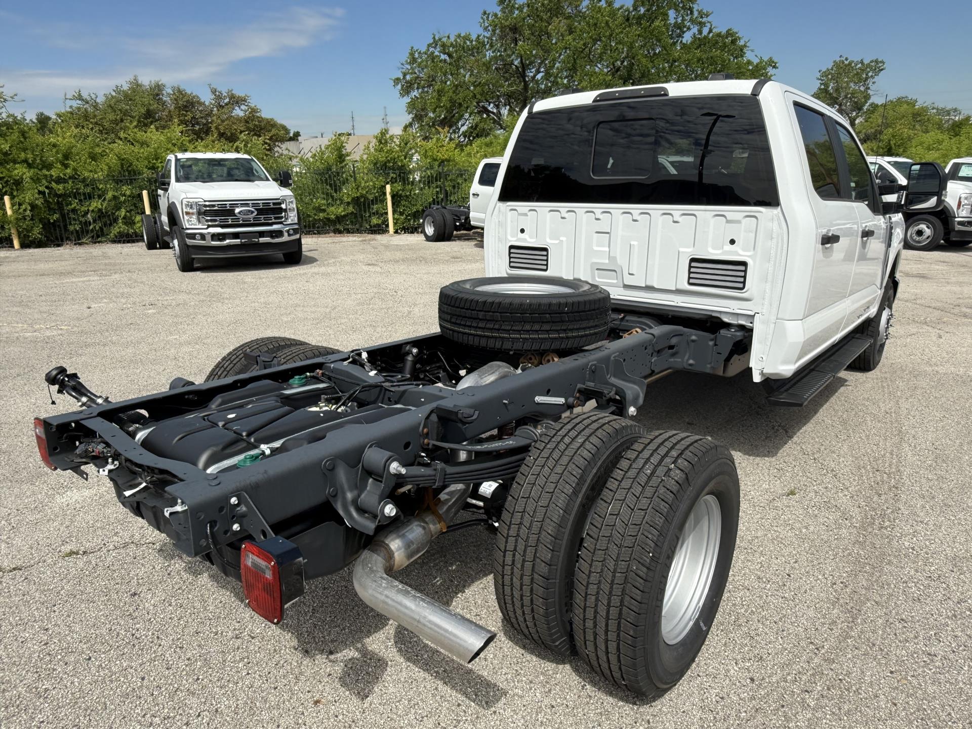 New 2026 Ford F-350 - photo 7
