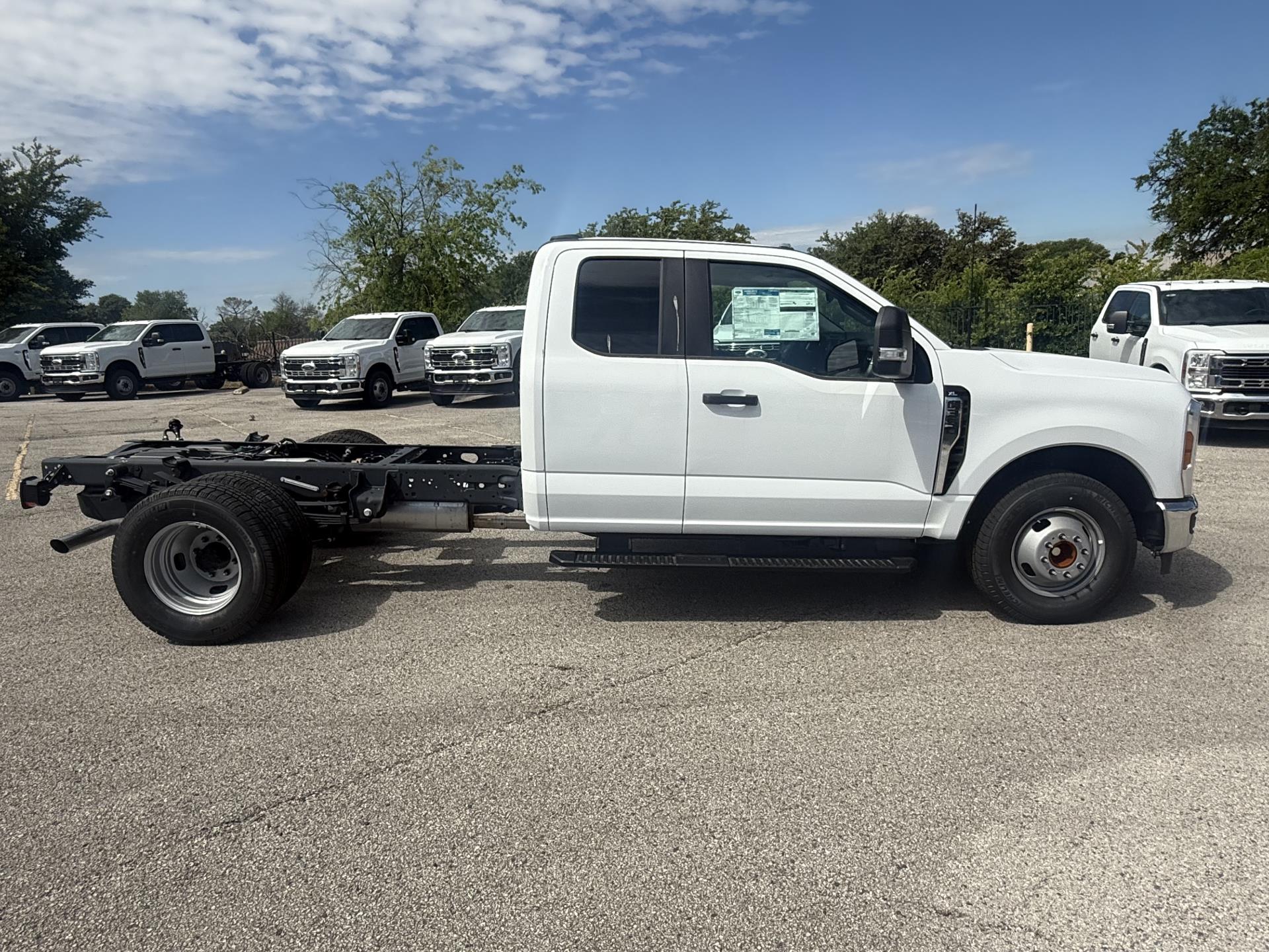 New 2026 Ford F-350 - photo 8