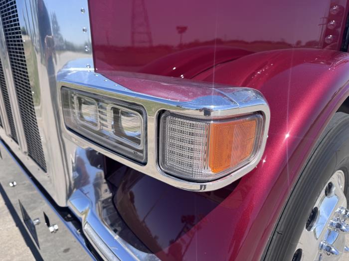 2027 Peterbilt - image 10