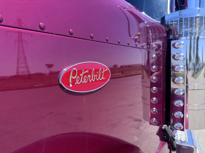2027 Peterbilt - image 11