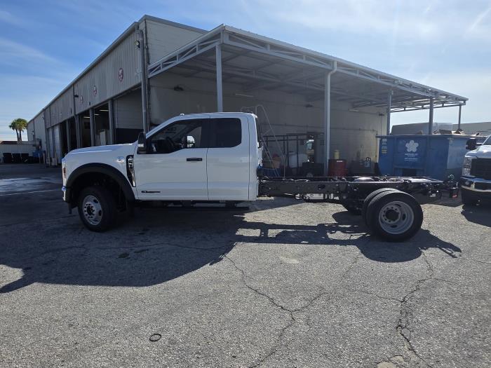 New 2026 Ford F-450 - photo 2