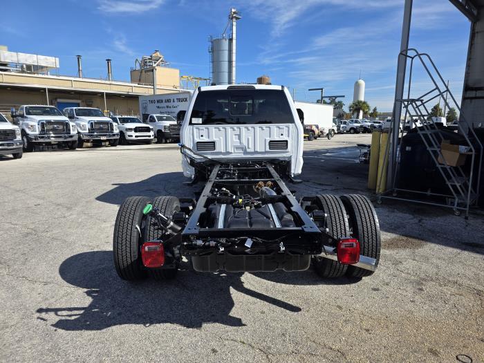 New 2026 Ford F-450 - photo 6