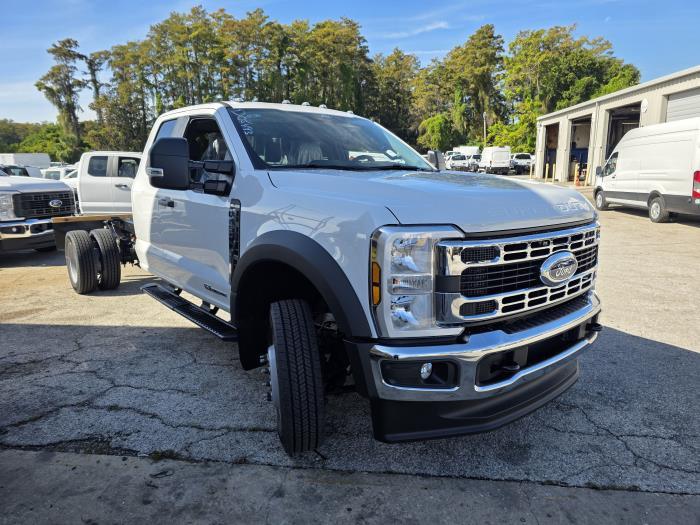 New 2026 Ford F-450 - photo 8