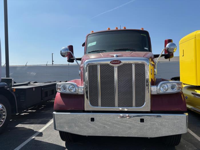 2024 Peterbilt 567 - image 2