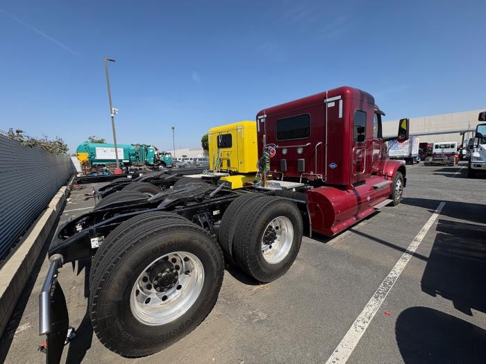 2024 Peterbilt 567 - image 4