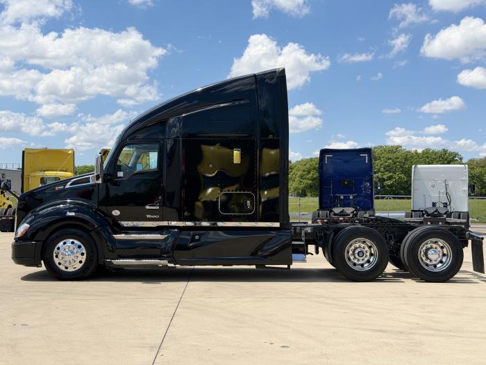 2022 Kenworth T680-7