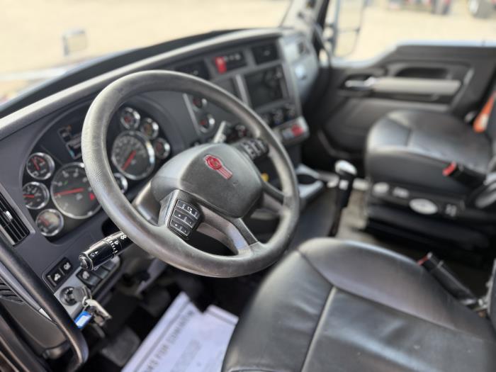 2022 Kenworth T680-20