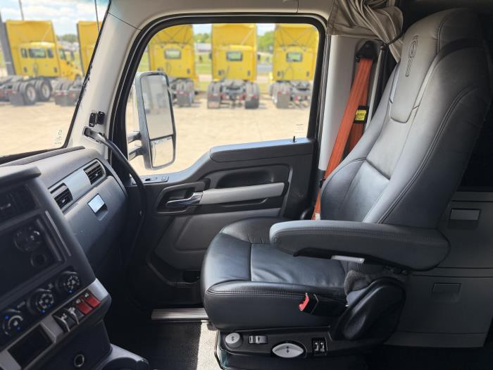 2022 Kenworth T680-21