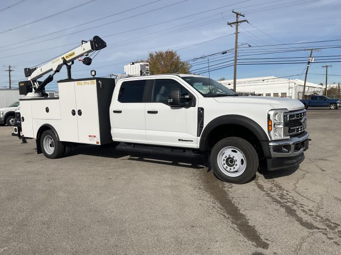 New 2026 Ford F-550 - photo 8