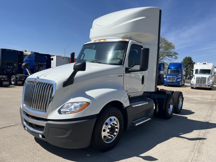 2021 International LT625-0