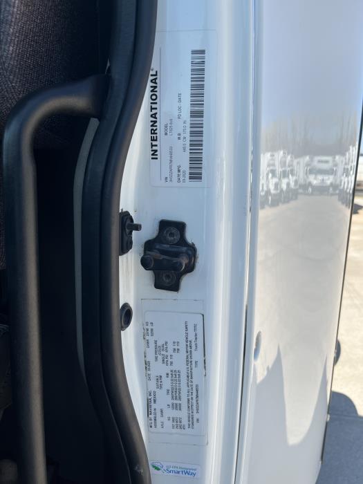 2021 International LT625-10