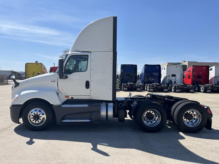 2022 International LT625-1