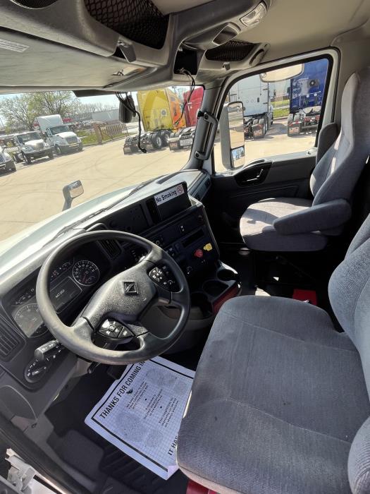 2022 International LT625-11