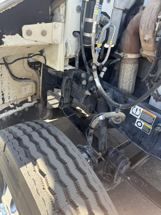 2020 Peterbilt 348-14